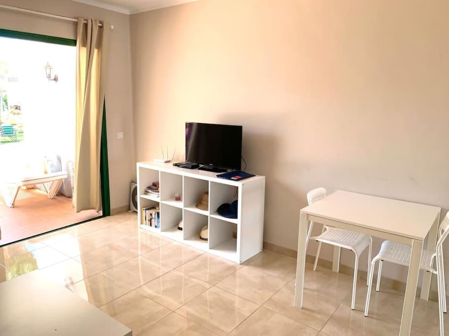 Casa Italia, Modern One Bedroom Apartment Close To The Beach Tias Exterior photo